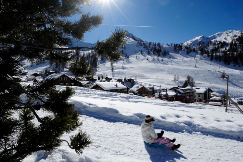 Schlitteln im Täli und Sareis